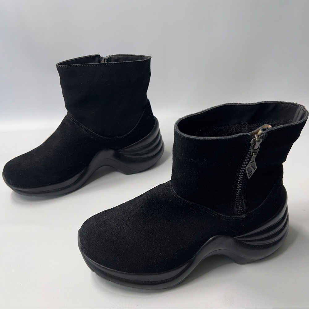 SKETCHERS Women 7.5 Black Chunky Heel Suede Ankle Bootie - Picture 3 of 11